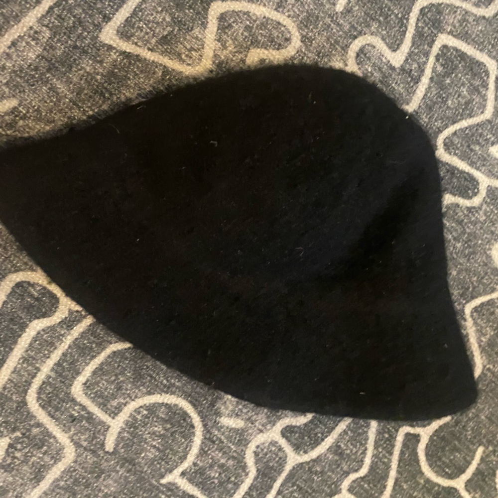 Wool black bucket hat
